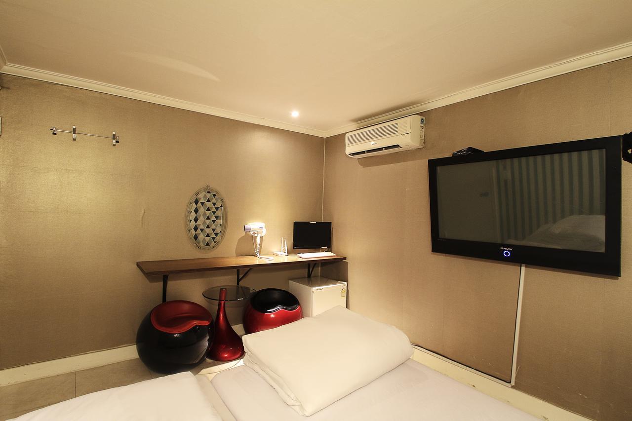Hotel Goguma Shinchon 서울특별시 외부 사진