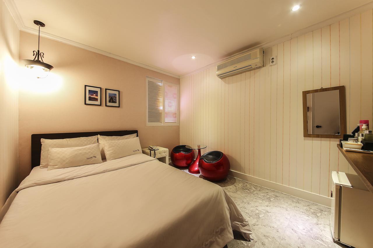 Hotel Goguma Shinchon 서울특별시 외부 사진